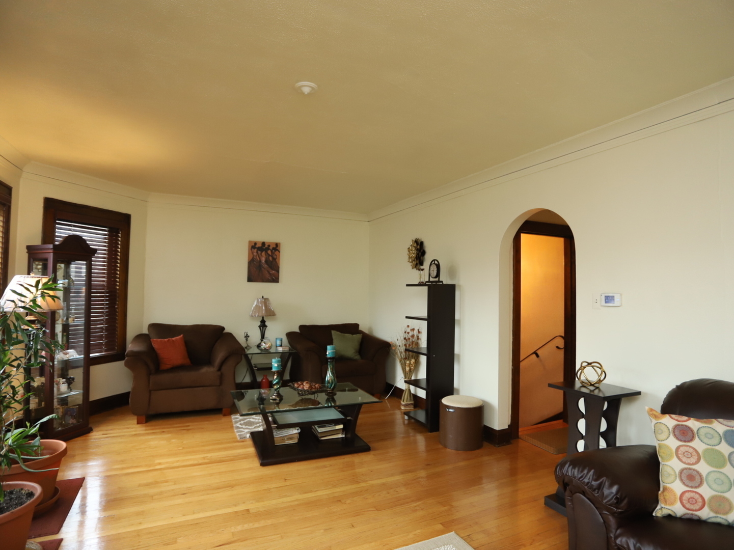 10416 South Sangamon Street Chicago, IL 60643 - Photo 15 of 95 a living room with furniture gym equipment and a view of living room