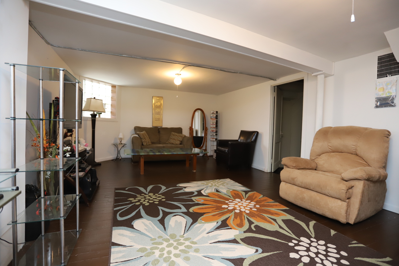 10416 South Sangamon Street Chicago, IL 60643 - Photo 58 of 95 a living room with furniture a rug and kitchen view