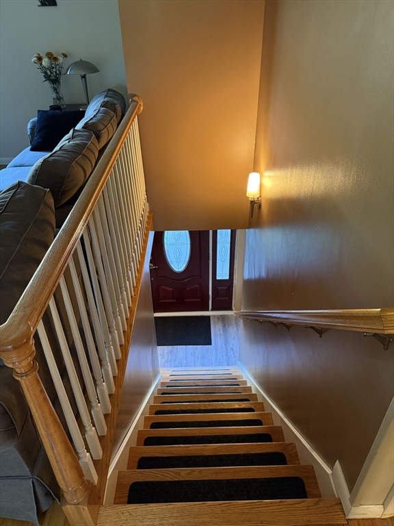 22 Briarwood Road Framingham, MA 01701 - Photo 13 of 37