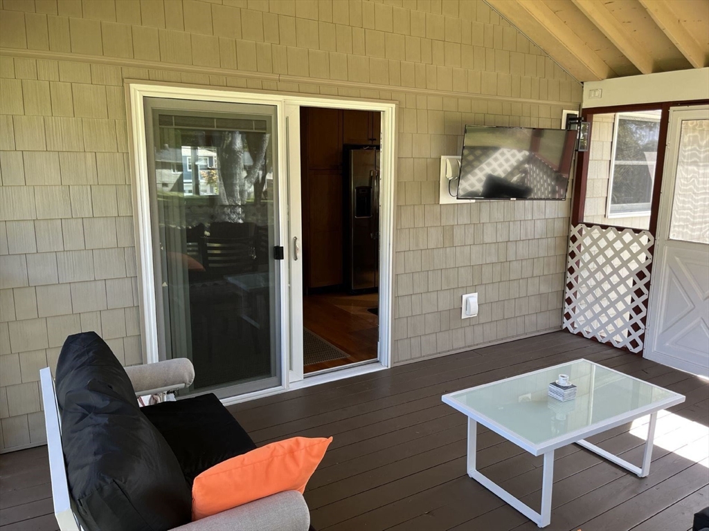 22 Briarwood Road Framingham, MA 01701 - Photo 20 of 37