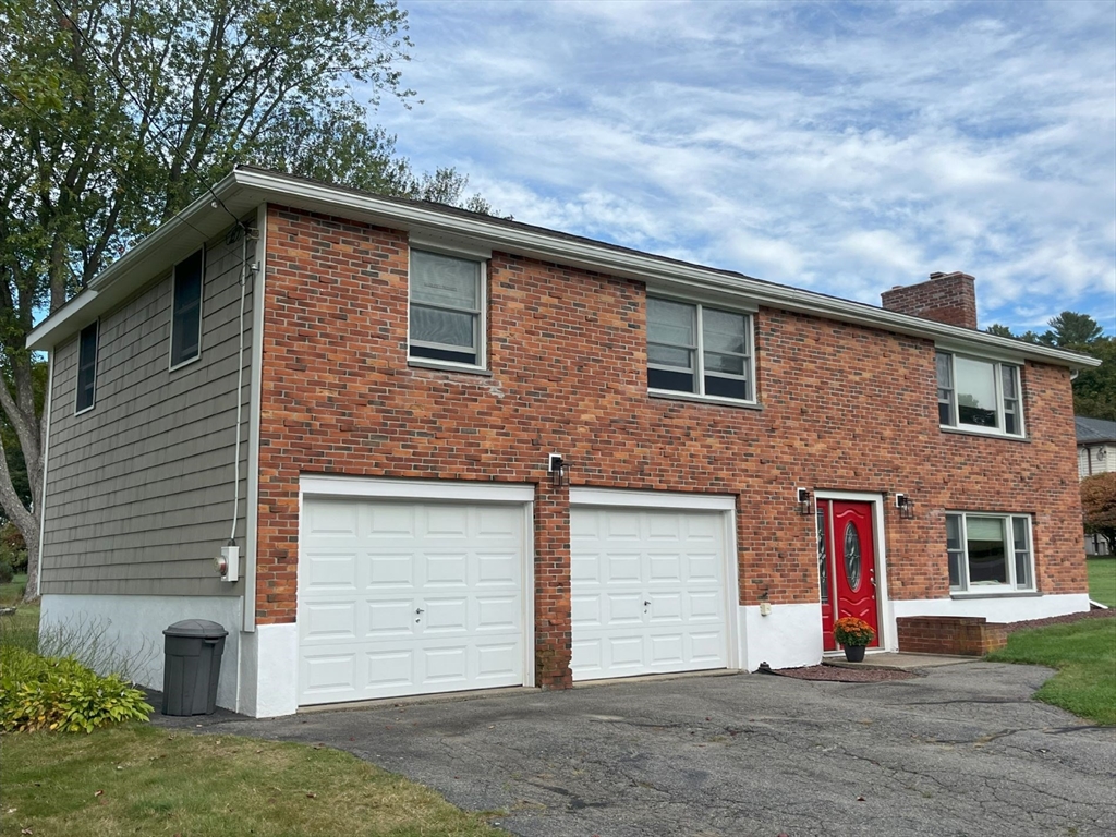 22 Briarwood Road Framingham, MA 01701 - Photo 2 of 37