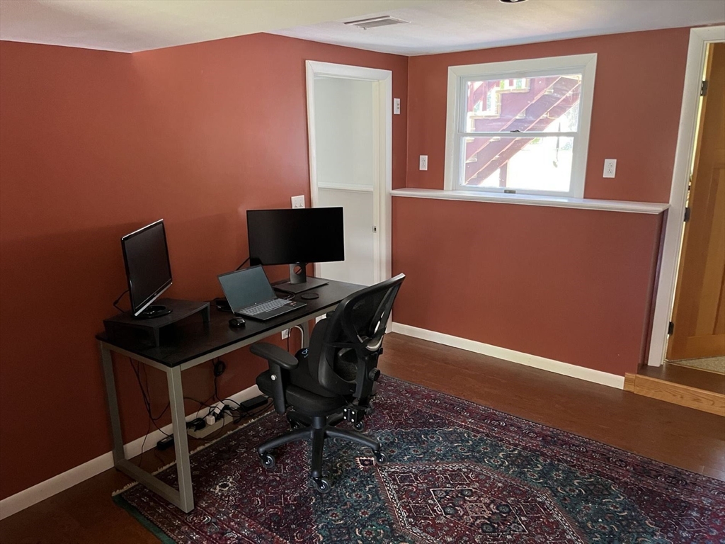 22 Briarwood Road Framingham, MA 01701 - Photo 8 of 37