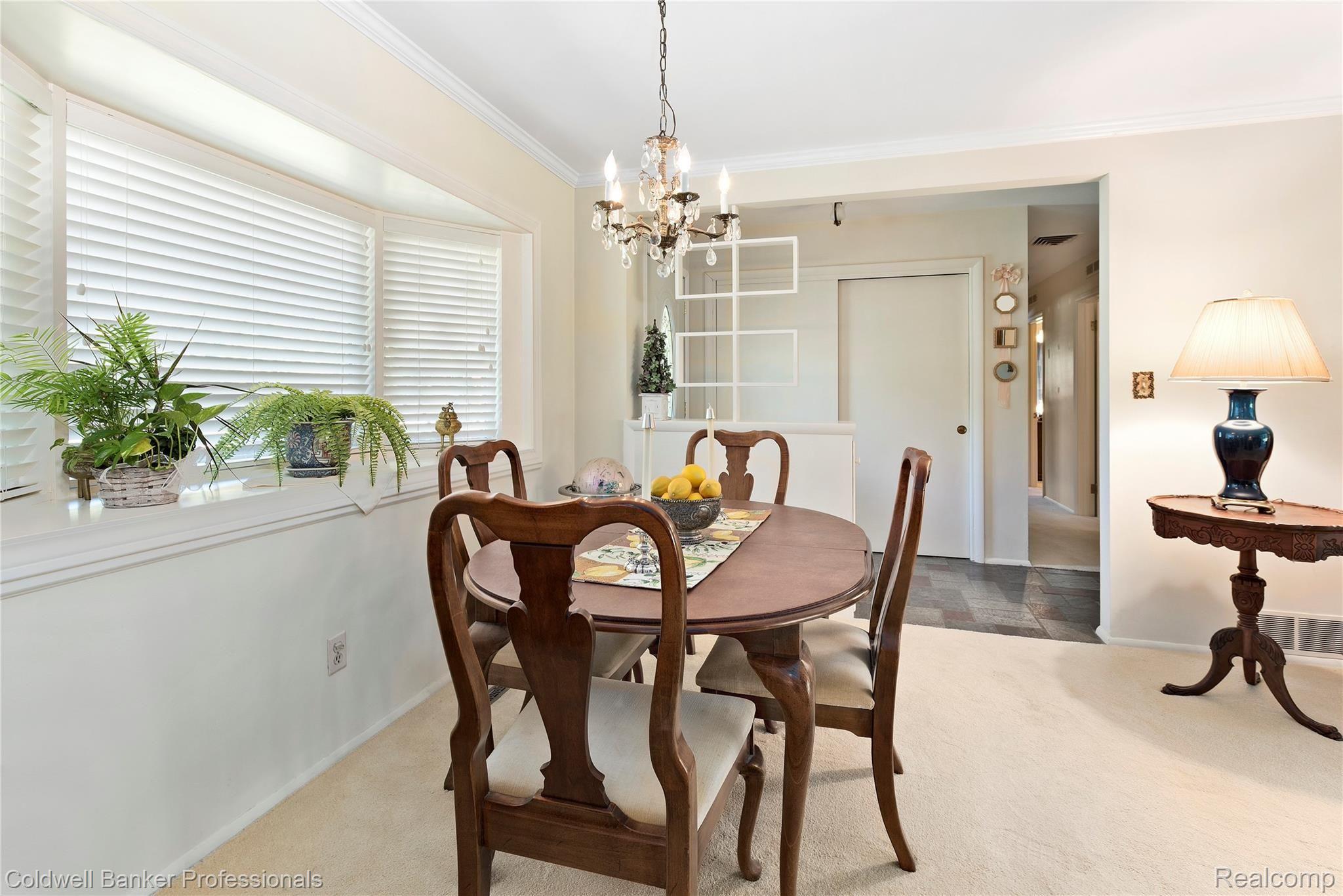 2951 Acorn Road Bloomfield Hills, MI 48302 - Photo 5 of 17 Dining Room