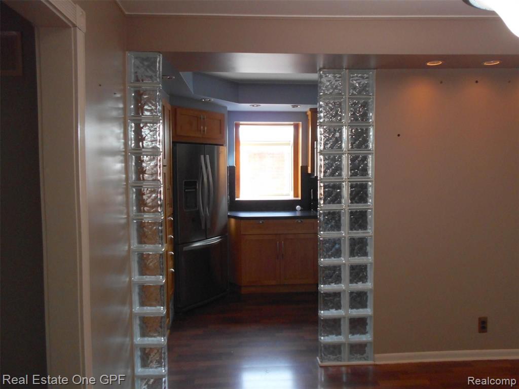 466 Touraine Road Grosse Pointe, MI 48236 - Photo 10 of 28