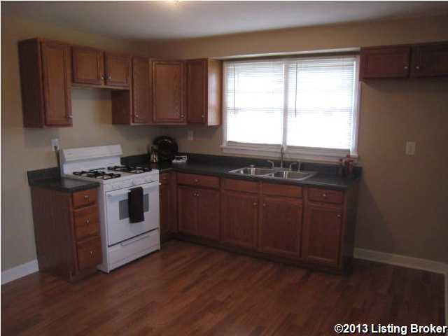 4737 Dover Road Louisville, KY 40216 - Photo 6 of 15 Additional Photo