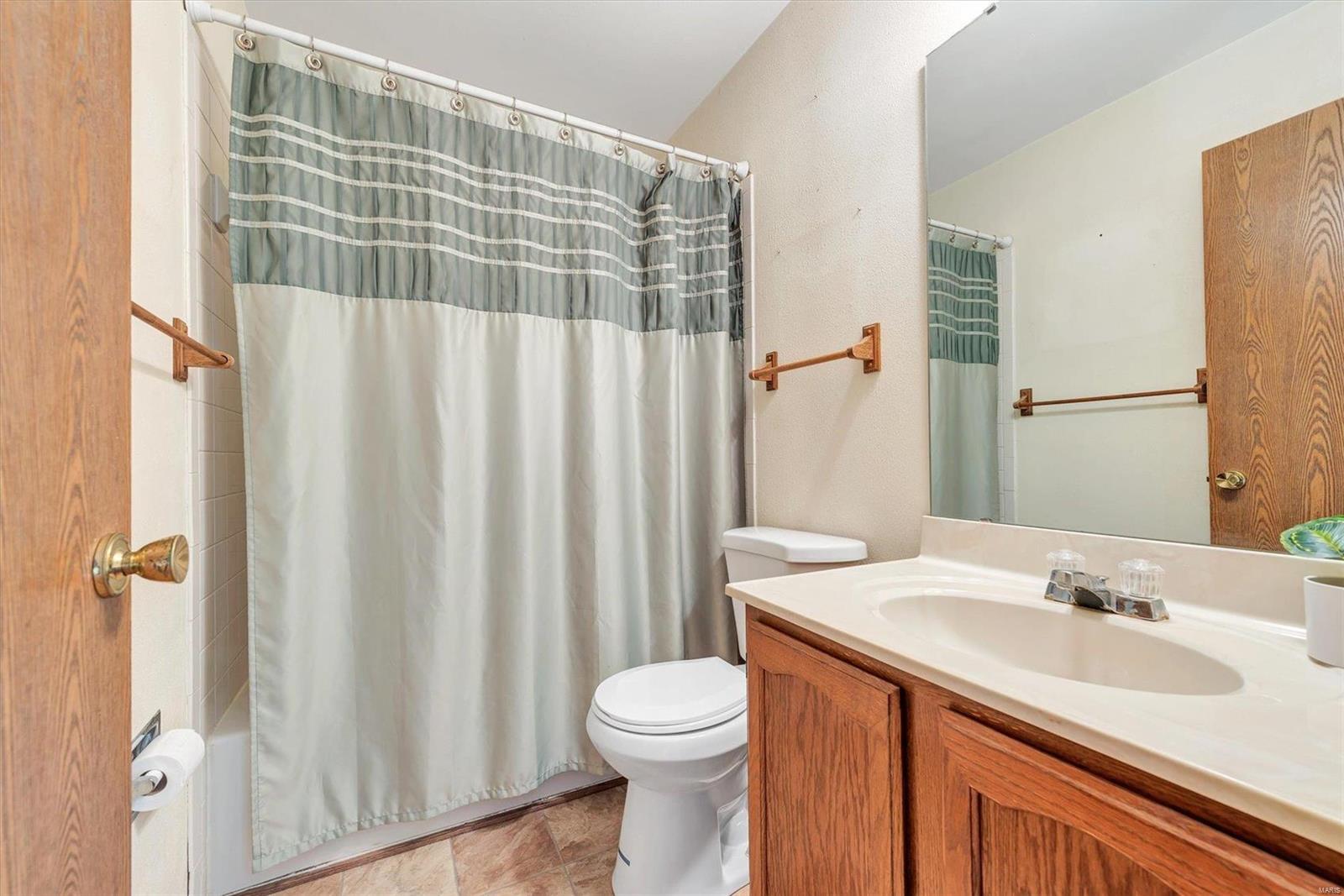 2580 England Town Road St. Louis, MO 63129 - Photo 12 of 26