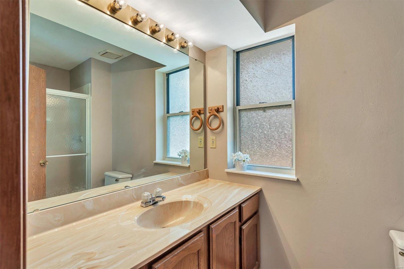 2580 England Town Road St. Louis, MO 63129 - Photo 15 of 26