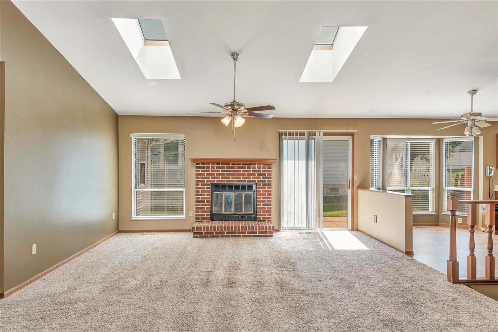 2580 England Town Road St. Louis, MO 63129 - Photo 6 of 26