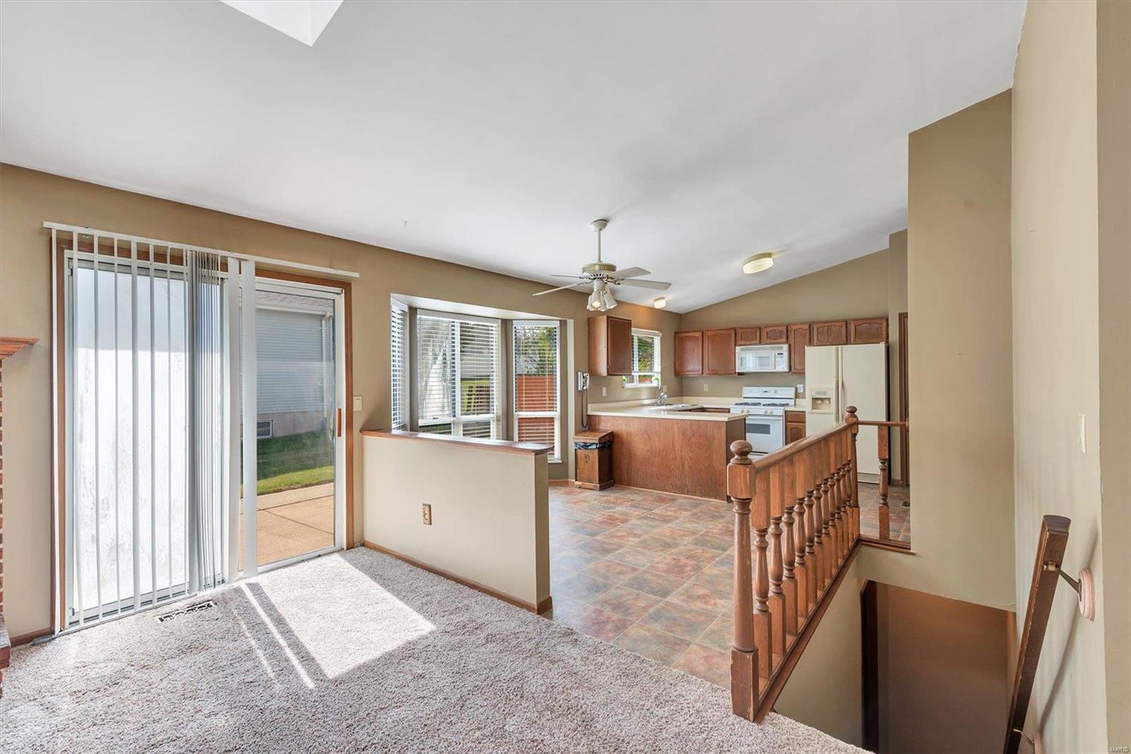 2580 England Town Road St. Louis, MO 63129 - Photo 7 of 26