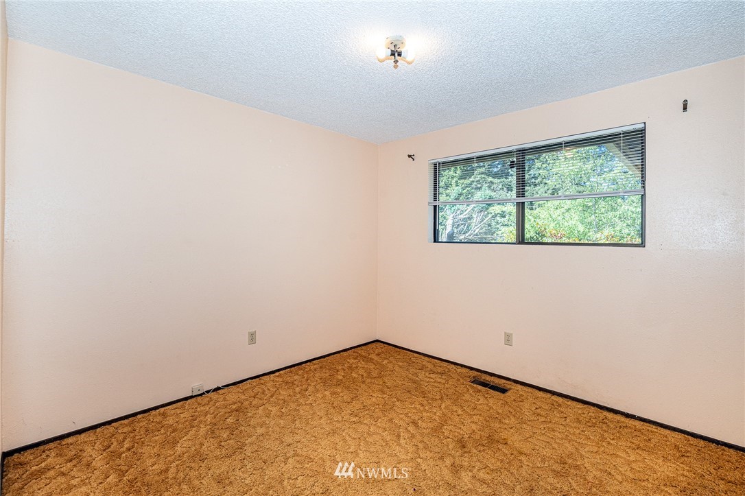 19134 Joselyn Road Southwest Rochester, WA 98579 - Photo 22 of 36 Gallery Image 22