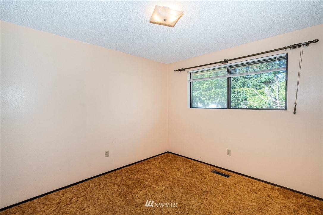 19134 Joselyn Road Southwest Rochester, WA 98579 - Photo 23 of 36 Gallery Image 23
