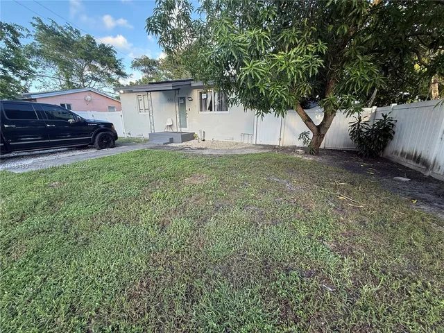 $349,500 | 2651 Southwest 62nd Avenue, Miramar, FL 33023