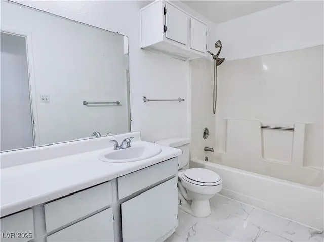 $110,000 | 2044 Mesquite Lane, Unit 202, Laughlin, NV 89029