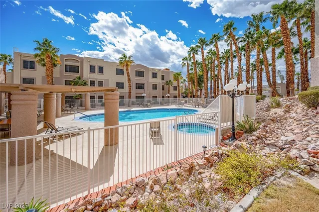 $110,000 | 2044 Mesquite Lane, Unit 202, Laughlin, NV 89029