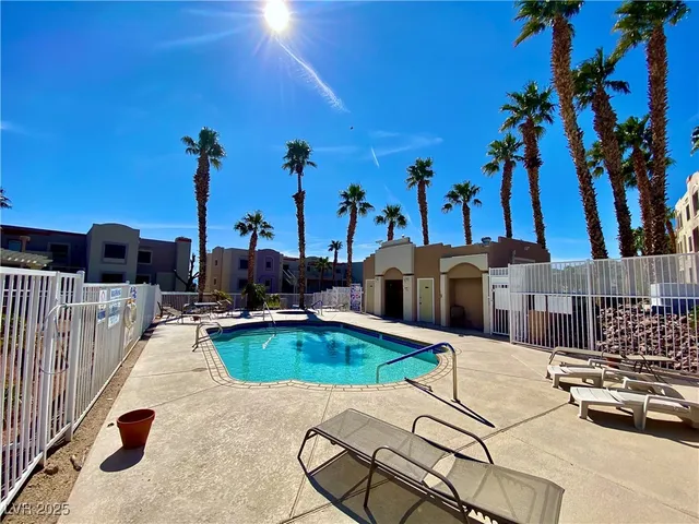 $110,000 | 2044 Mesquite Lane, Unit 202, Laughlin, NV 89029