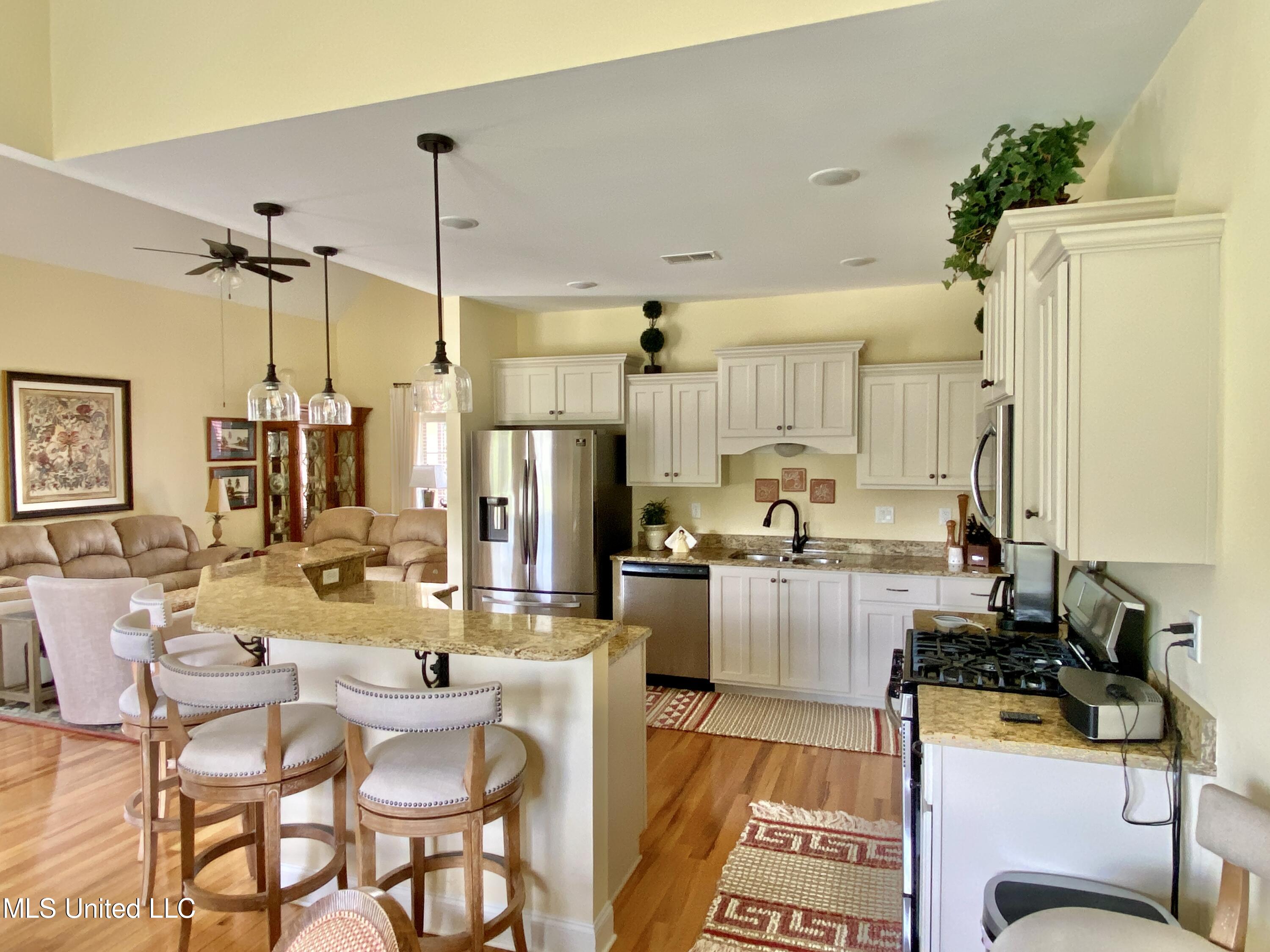 4621 Riva Ridge Drive Olive Branch, MS 38654 - Photo 16 of 31 Kitchen