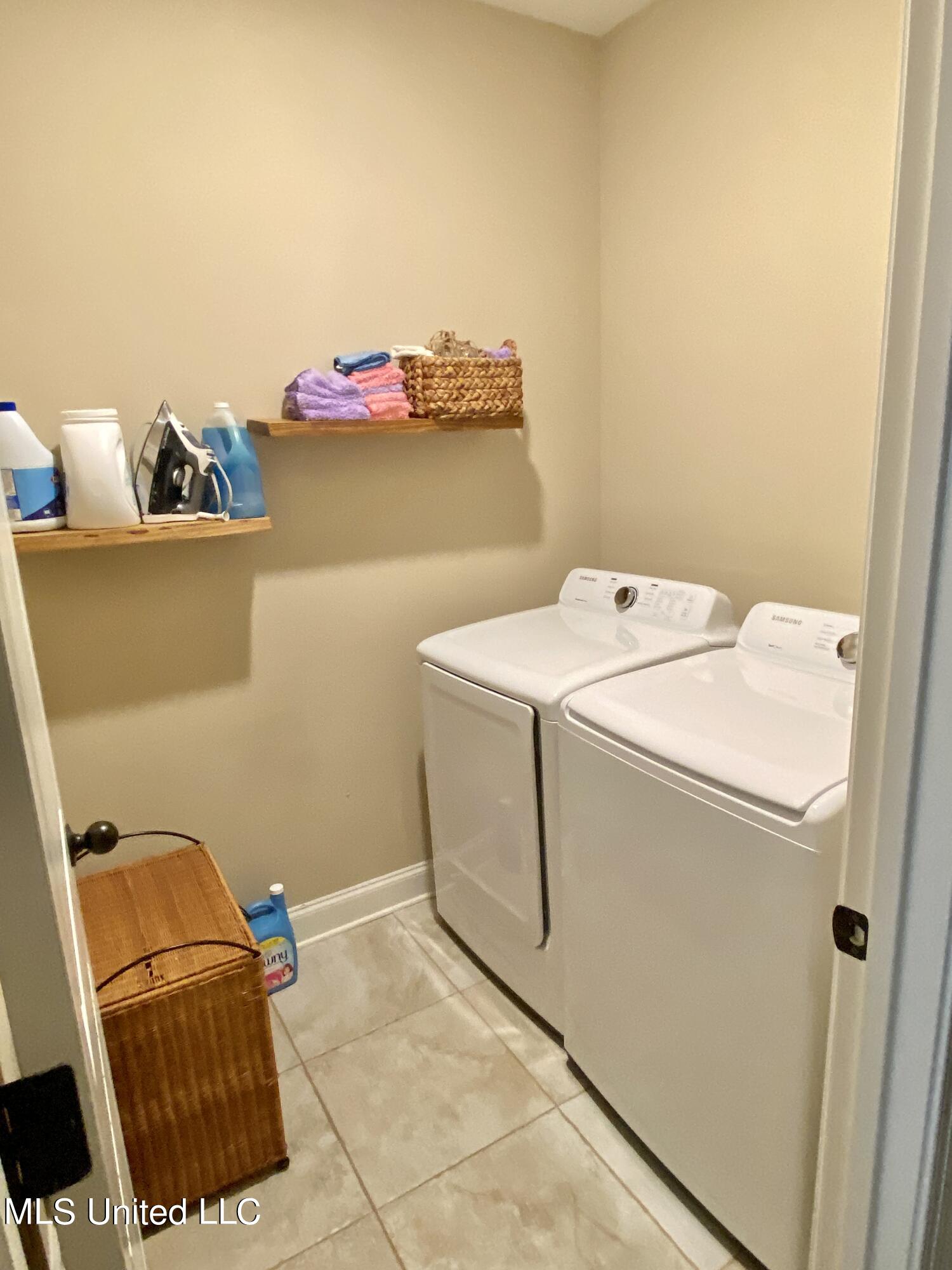 4621 Riva Ridge Drive Olive Branch, MS 38654 - Photo 26 of 31 Laundry Room