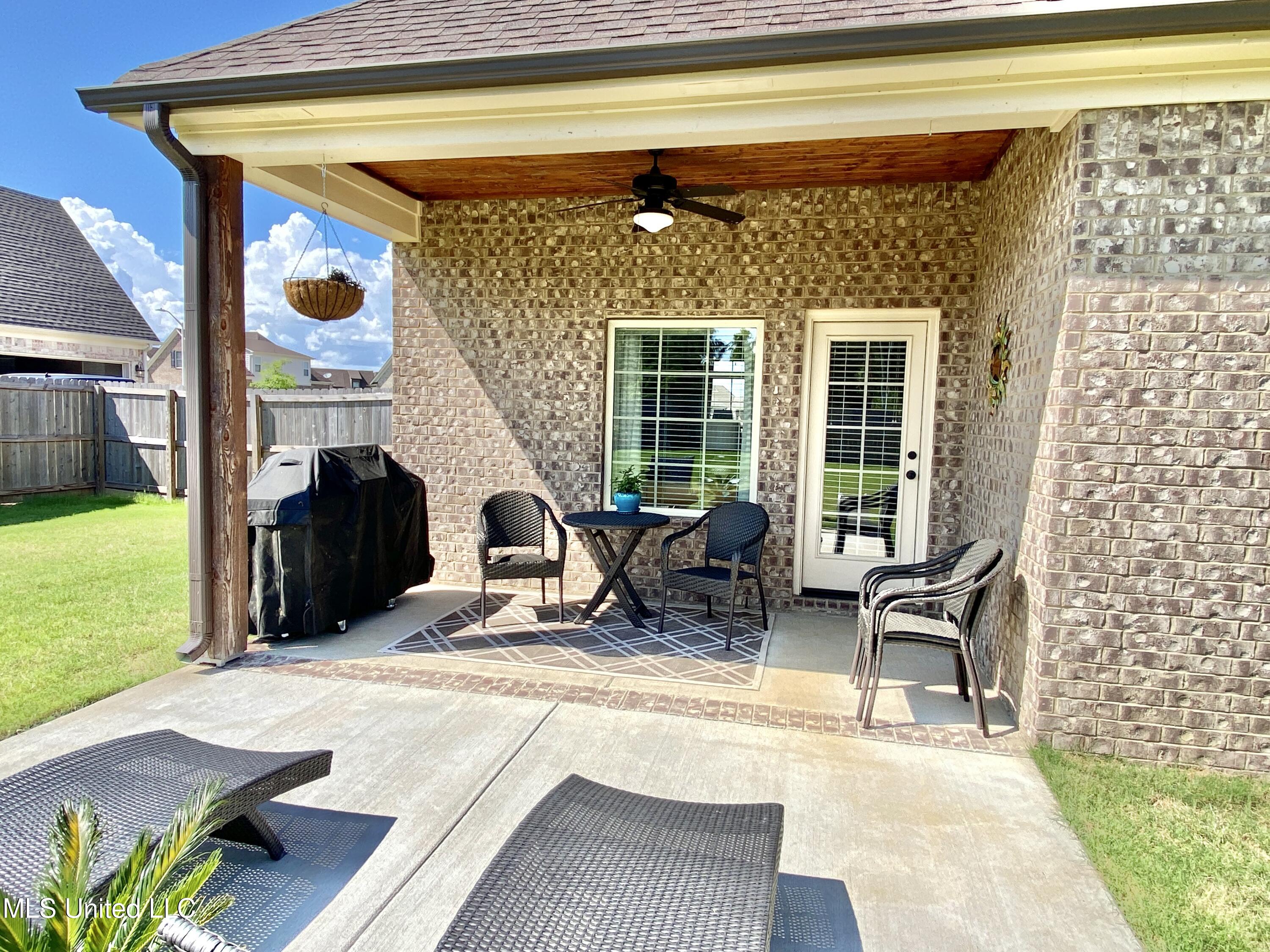 4621 Riva Ridge Drive Olive Branch, MS 38654 - Photo 9 of 31 Back Patio