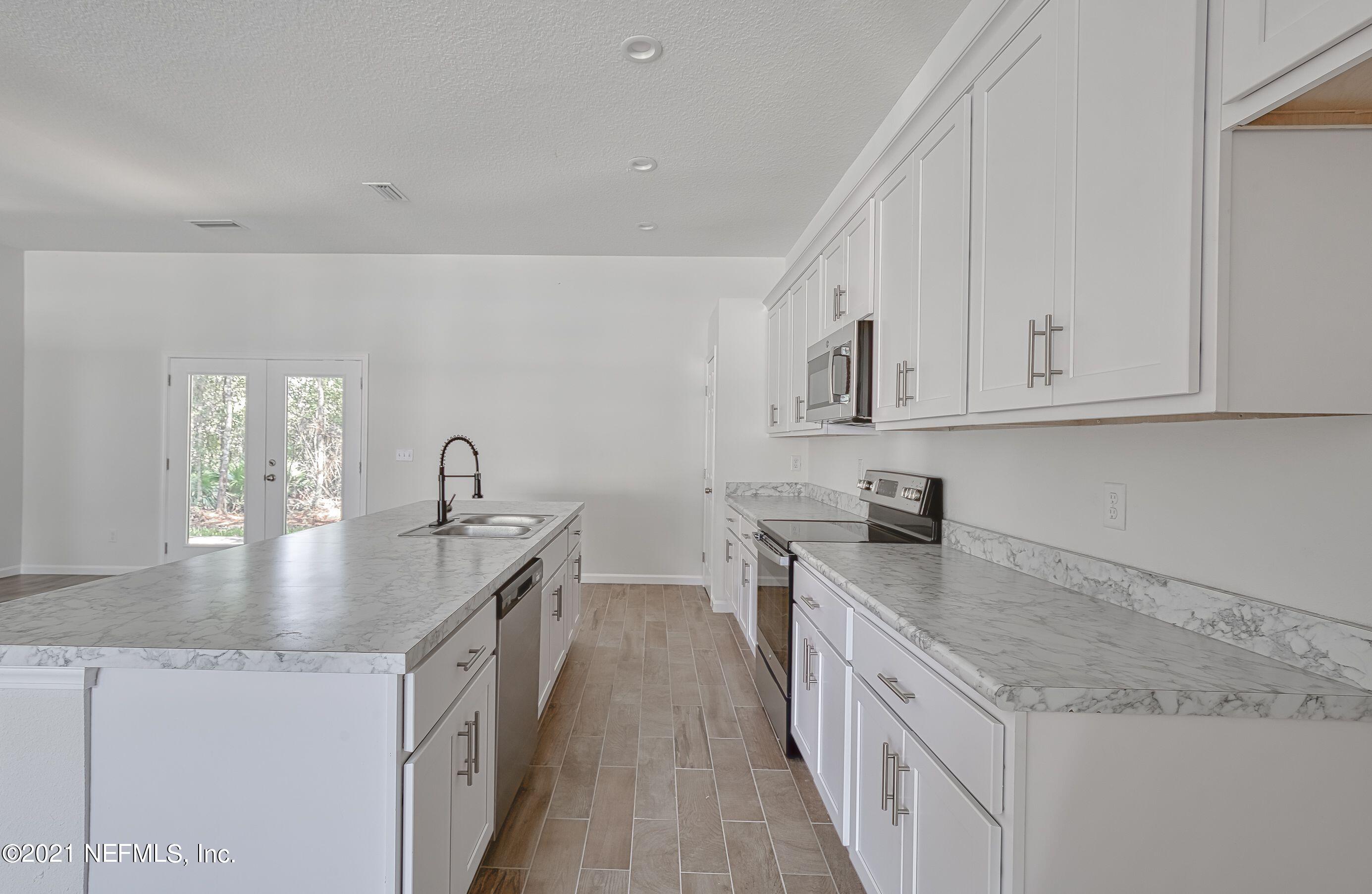 6418 Bob O Link Road Jacksonville, FL 32219 - Photo 11 of 27 Kitchen