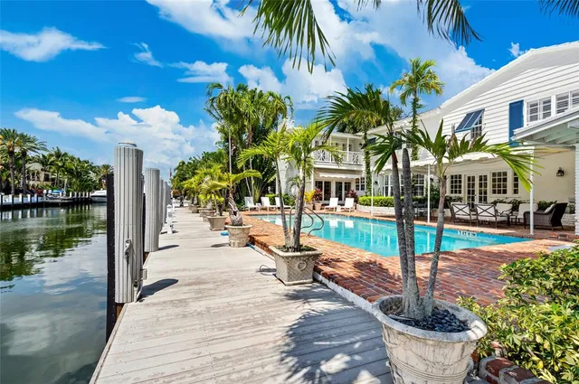 $4,995,000 | 525 Coral Way, Fort Lauderdale, FL 33301