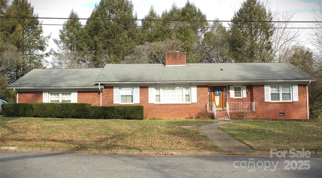 $350,000 | 105 Woodlawn Drive, Morganton, NC 28655