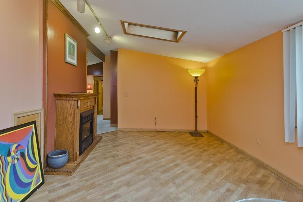 23 Brandon Avenue Springfield, MA 01119 - Photo 12 of 27