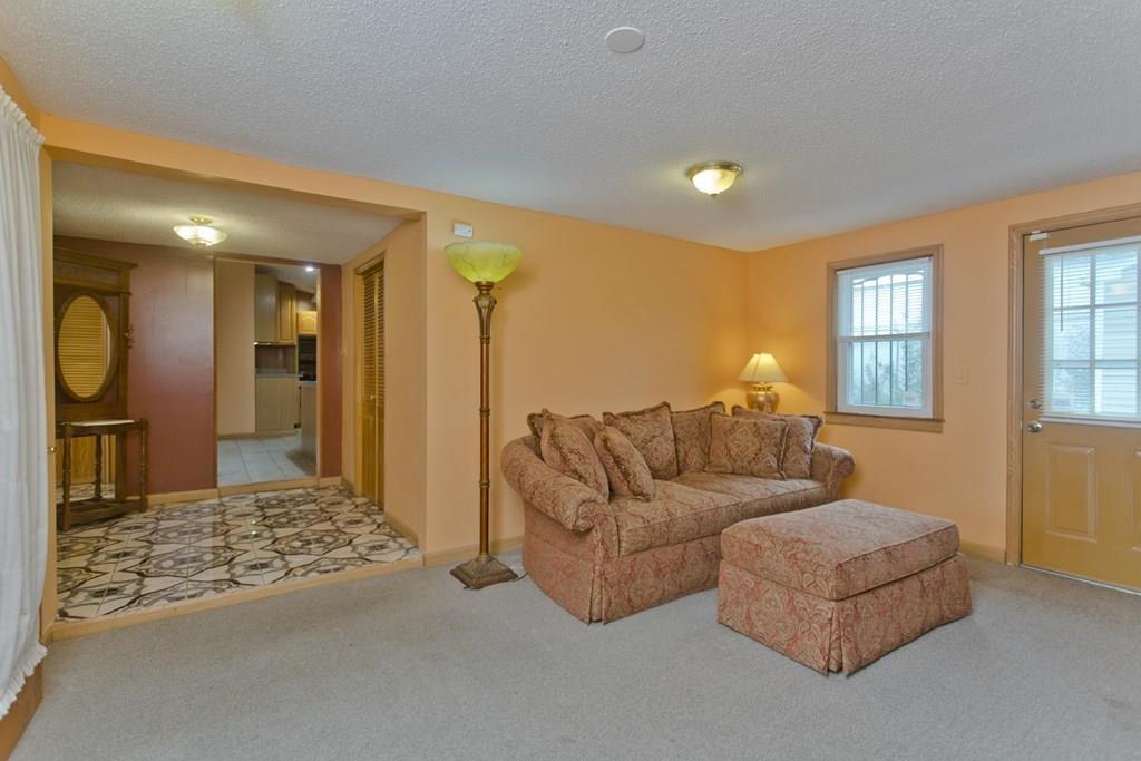 23 Brandon Avenue Springfield, MA 01119 - Photo 13 of 27