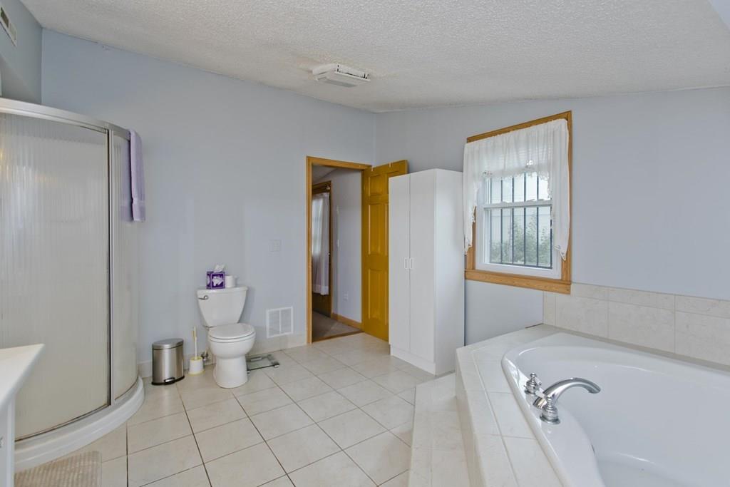 23 Brandon Avenue Springfield, MA 01119 - Photo 18 of 27