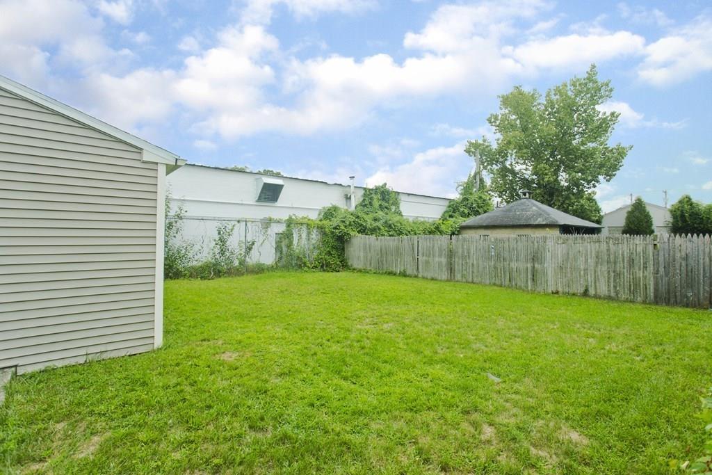 23 Brandon Avenue Springfield, MA 01119 - Photo 25 of 27
