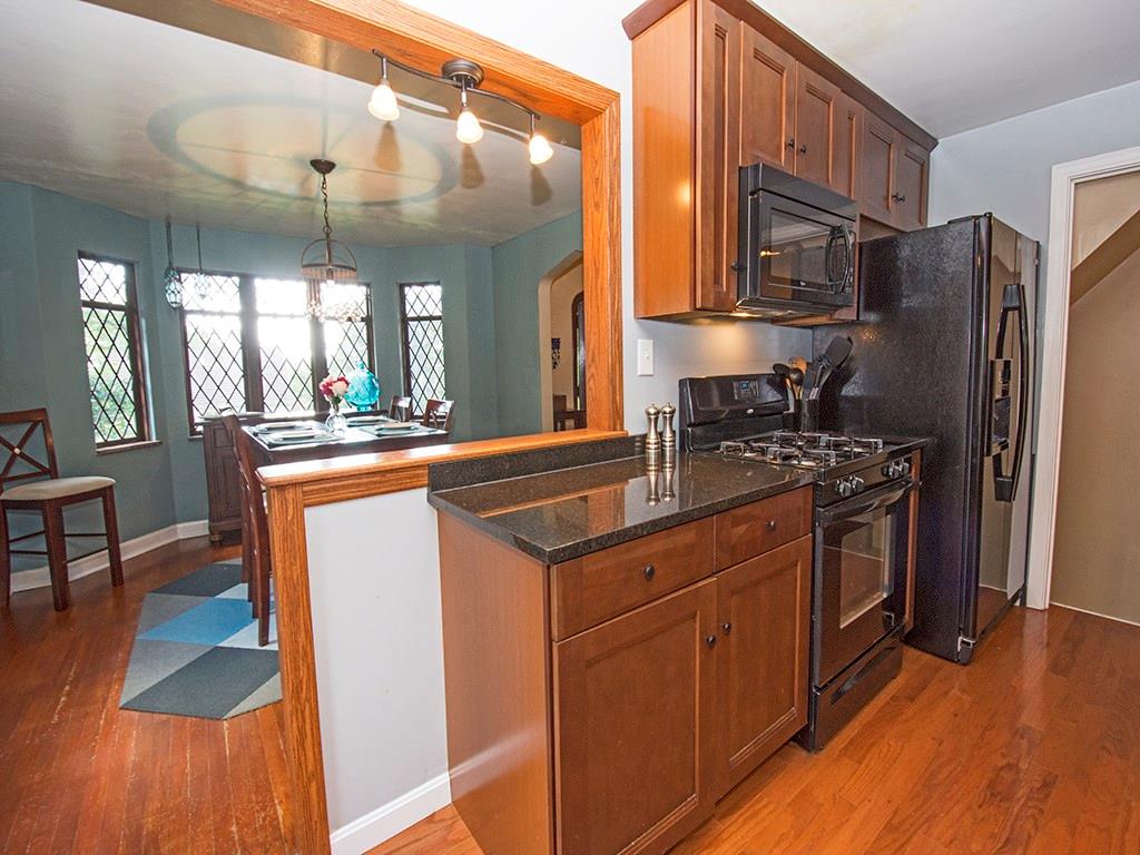 4707 Baldwin Manor Road Pittsburgh, PA 15227 - Photo 4 of 13 Gallery Image 4
