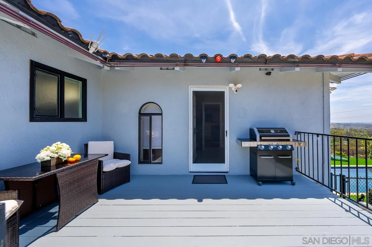 7087 Rancho Santa Fe View Court Rancho Santa Fe, CA 92067 - Photo 52 of 56