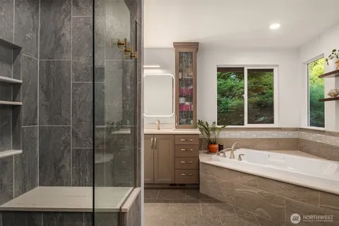 $1,900,000 | 14230 229th Avenue Northeast, Woodinville, WA 98077