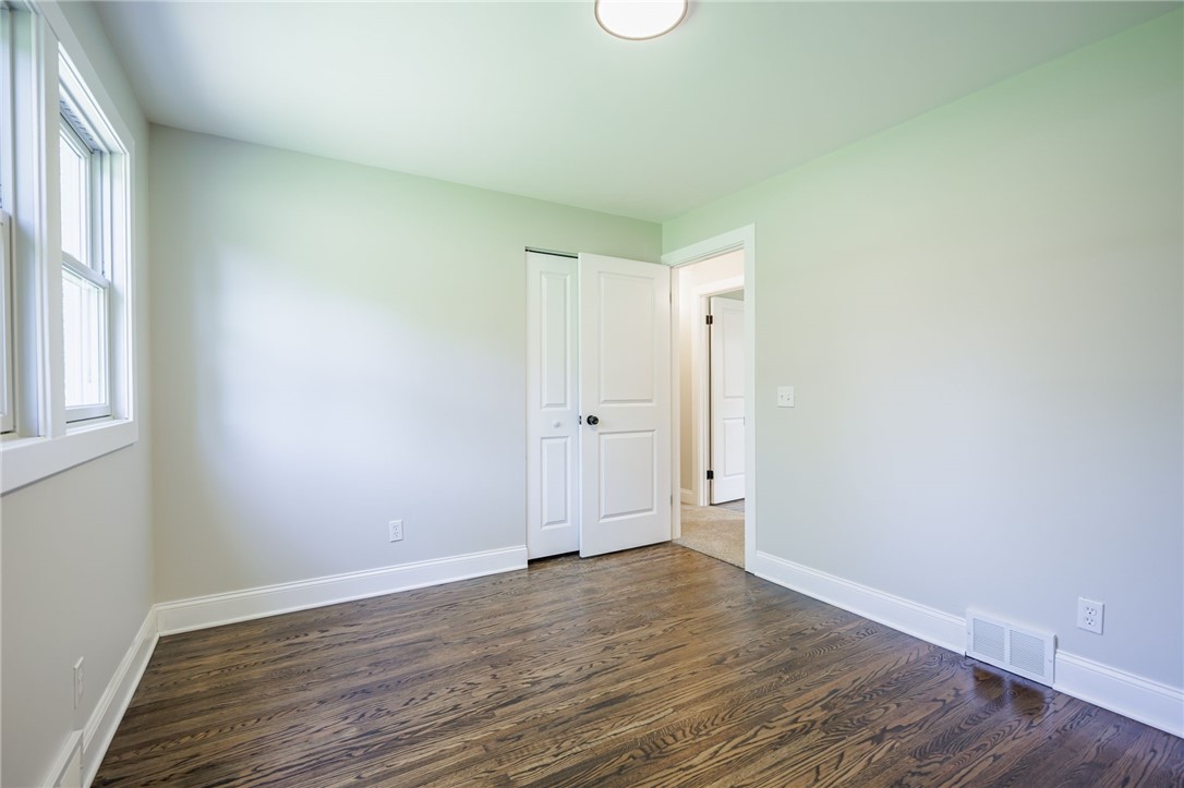 249 Dickinson Road Webster, NY 14580 - Photo 30 of 45
