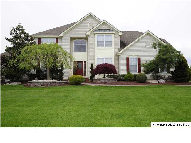 329 Rock Oak Road Freehold, NJ 07728 - Photo 1 of 3 Primary Photo