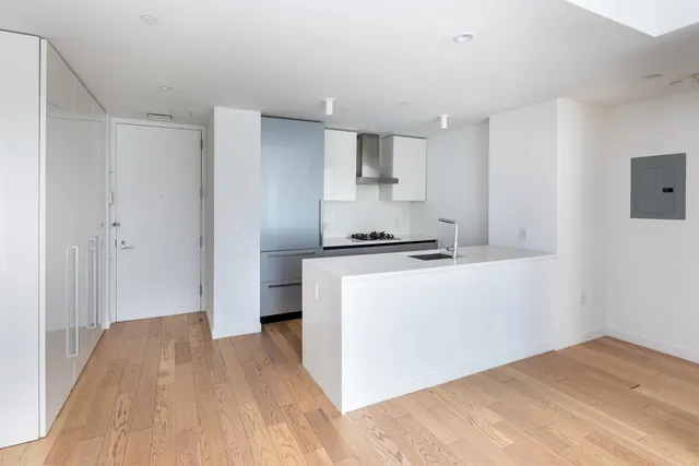 $1,275,000 | 540 West 49th Street, Unit 506N | Hell's Kitchen