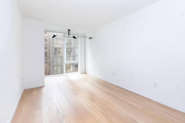 $1,275,000 | 540 West 49th Street, Unit 506N | Hell's Kitchen