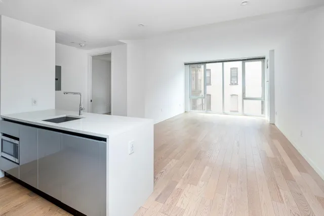 $1,275,000 | 540 West 49th Street, Unit 506N | Hell's Kitchen