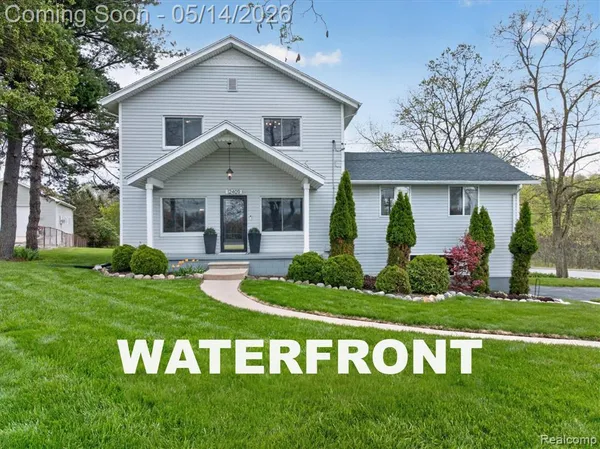 $359,900 | 12409 Fenton Road, Fenton, MI 48430