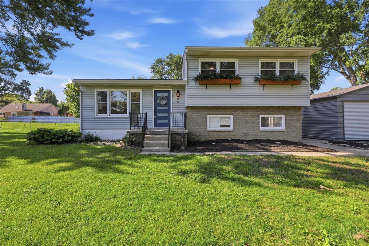 6611 Hendrickson Road Middletown, OH 45044 - Photo 4 of 62