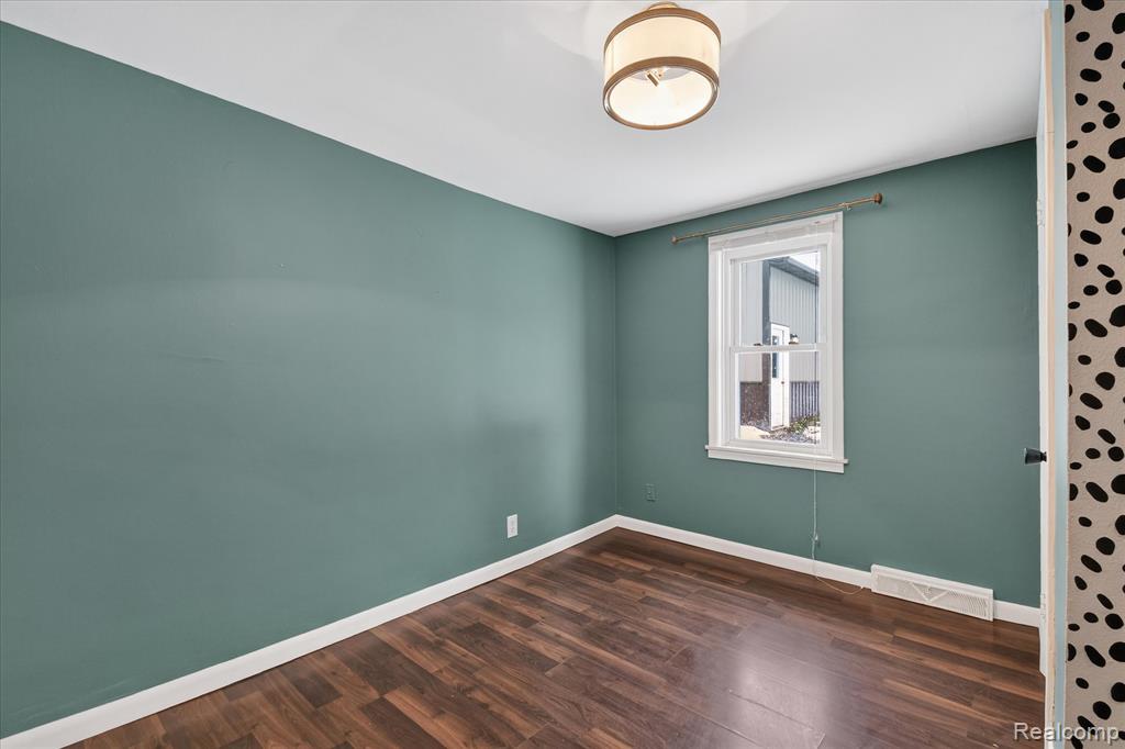 23650 Elwell Road Belleville, MI 48111 - Photo 28 of 44 Gallery Image 28