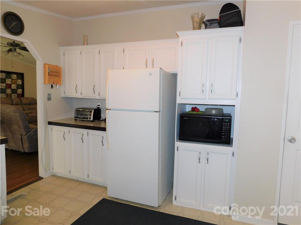 5809 Thompson Road Charlotte, NC 28216 - Photo 23 of 45 Gallery Image 23