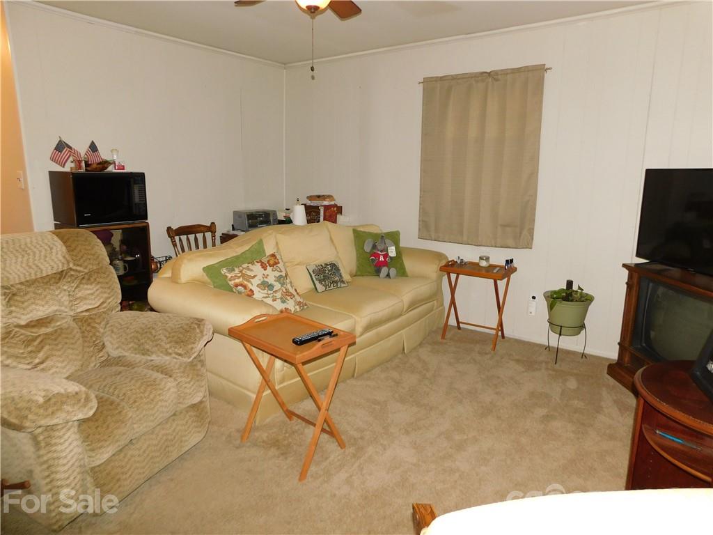 5809 Thompson Road Charlotte, NC 28216 - Photo 36 of 45 Gallery Image 36