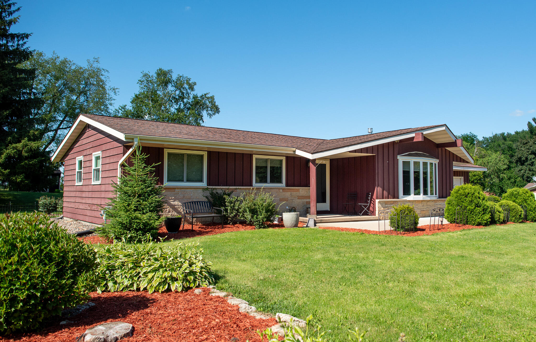 1116 North Street Sparta, WI 54656 - Photo 2 of 25 100_7840