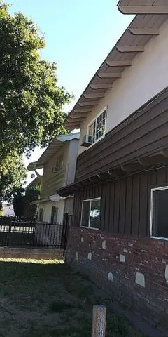 $1,399,000 | 8677 Evergreen Avenue, South Gate, CA 90280