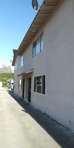 $1,399,000 | 8677 Evergreen Avenue, South Gate, CA 90280