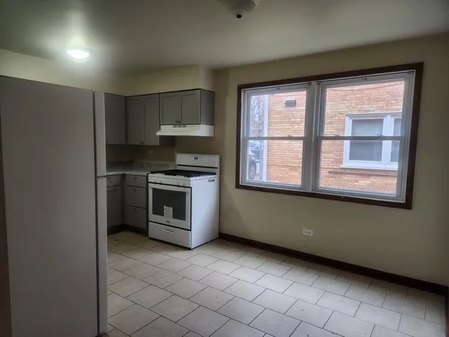 $1,175 | 1000 Parkwood Drive, Unit 1E, Joliet, IL 60432