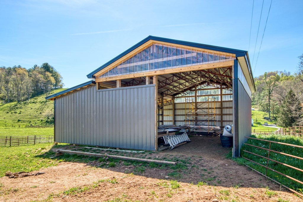 2030 Pipers Gap Road Galax, VA 24333 - Photo 16 of 56 Gallery Image 16