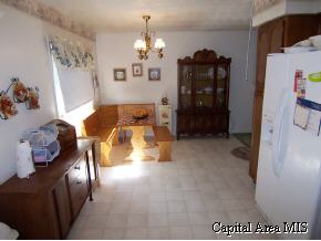 423 South Walnut Street Rochester, IL 62563 - Photo 4 of 9