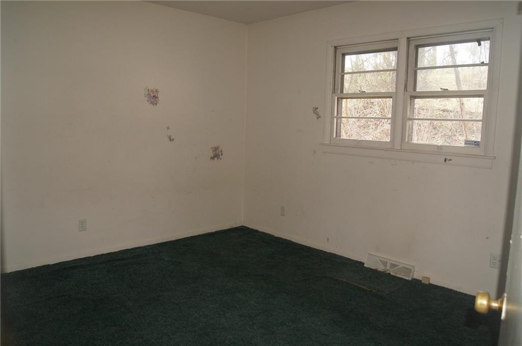 12090 South Jonesville Road Columbus, IN 47201 - Photo 14 of 25 Gallery Image 14