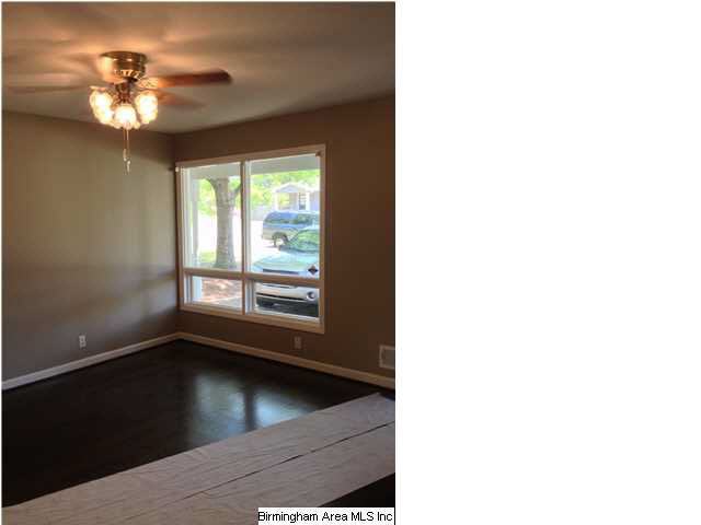 3232 Ridgely Court Birmingham, AL 35243 - Photo 3 of 9